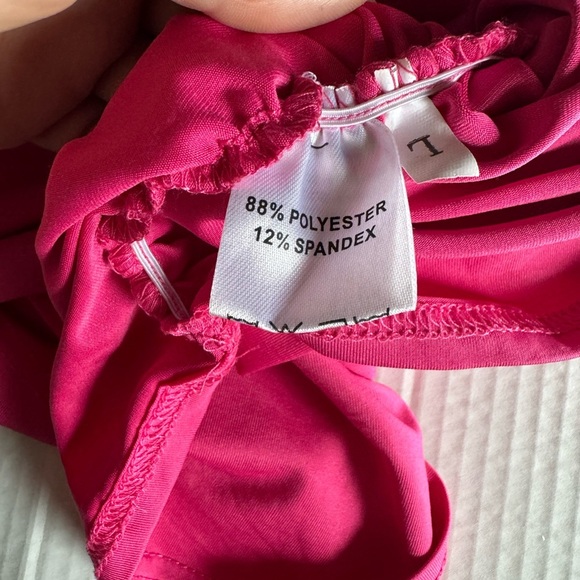 Pink V-neck, front lace, backless, body con ruched mini dress large - Picture 5 of 7